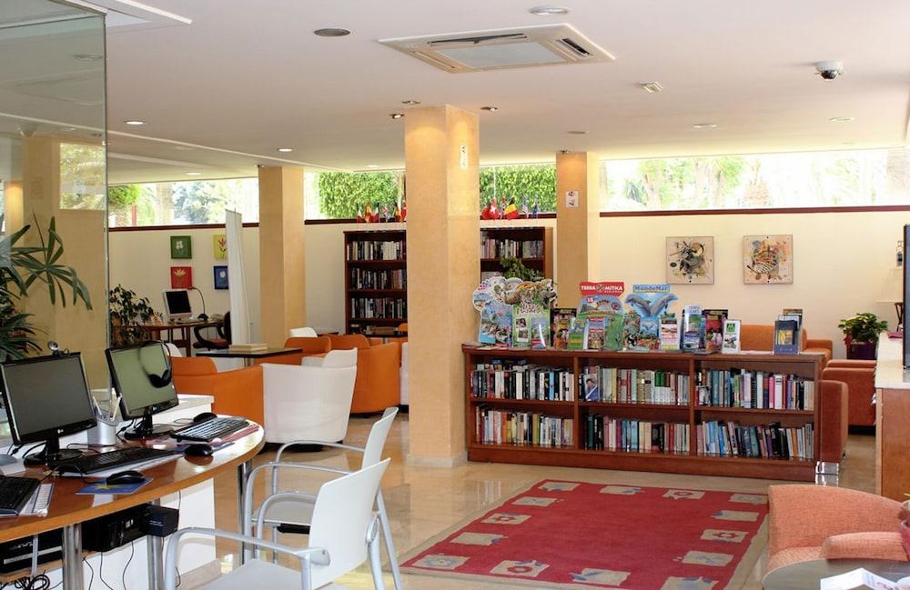 Apartamentos Albir Confort - Avenida III アルビール エクステリア 写真