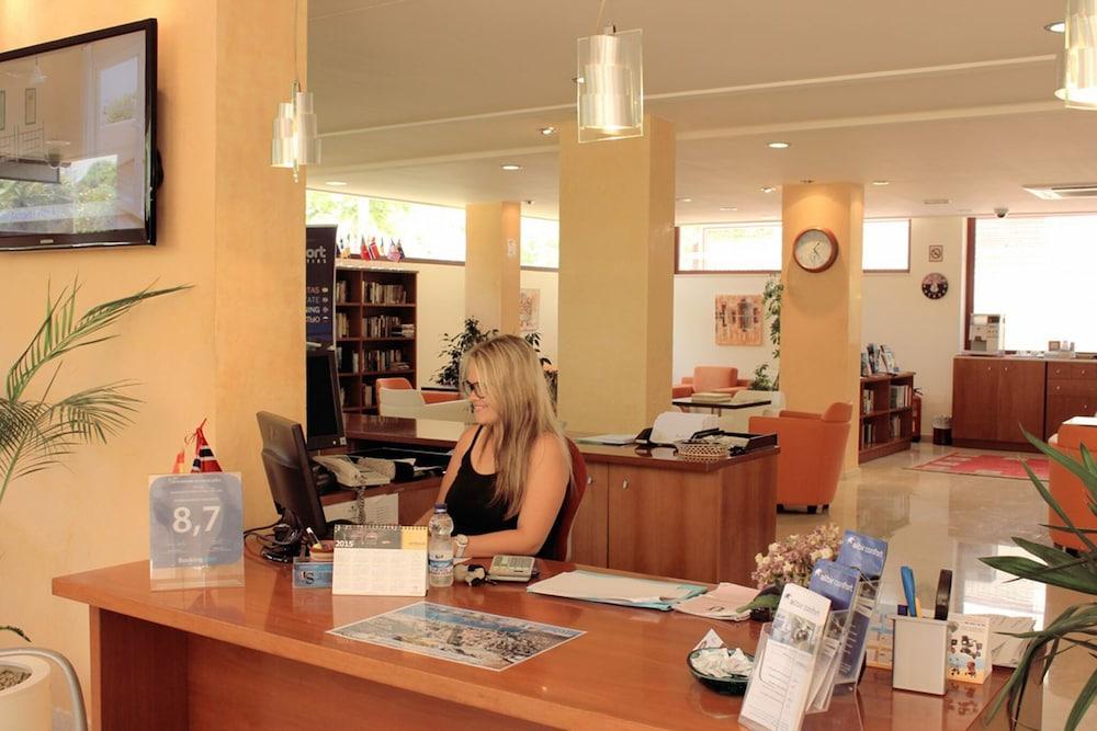 Apartamentos Albir Confort - Avenida III アルビール エクステリア 写真