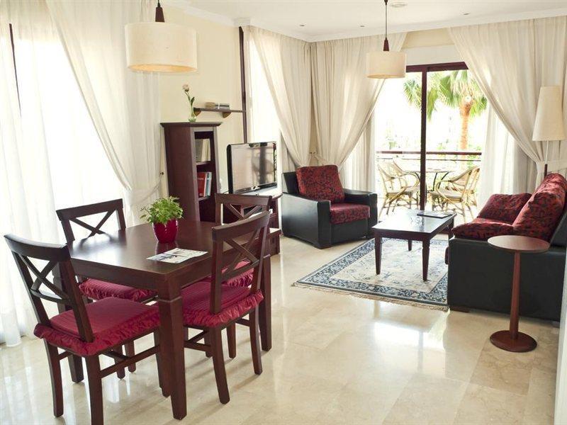 Apartamentos Albir Confort - Avenida III アルビール エクステリア 写真